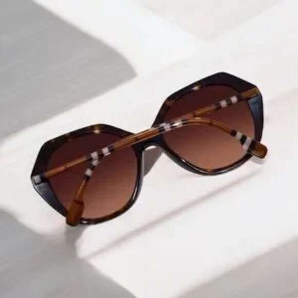 Burberry Vanessa BE4375 401713 Sunglasses Women\'s Dark Havana/Brown Gradient. main image 4
